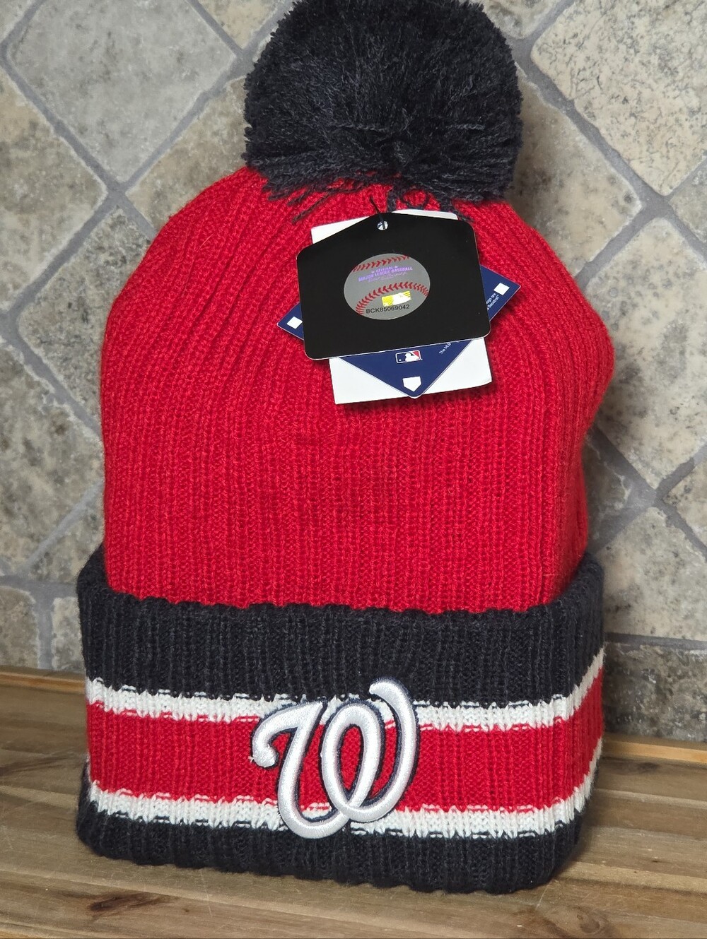Mens Fan Favorite One Size Washington Nationals Winter Beanie Knit Cap NWT